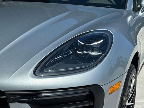 New 2026 Porsche Macan AWD/4WD image 7