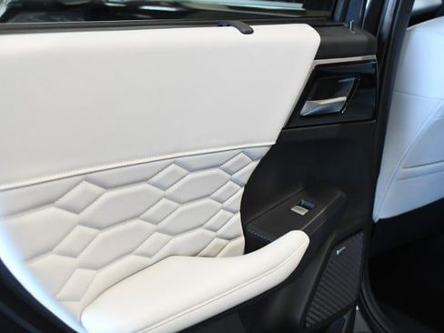 New 2026 Mitsubishi Outlander SEL AWD/4WD image 21