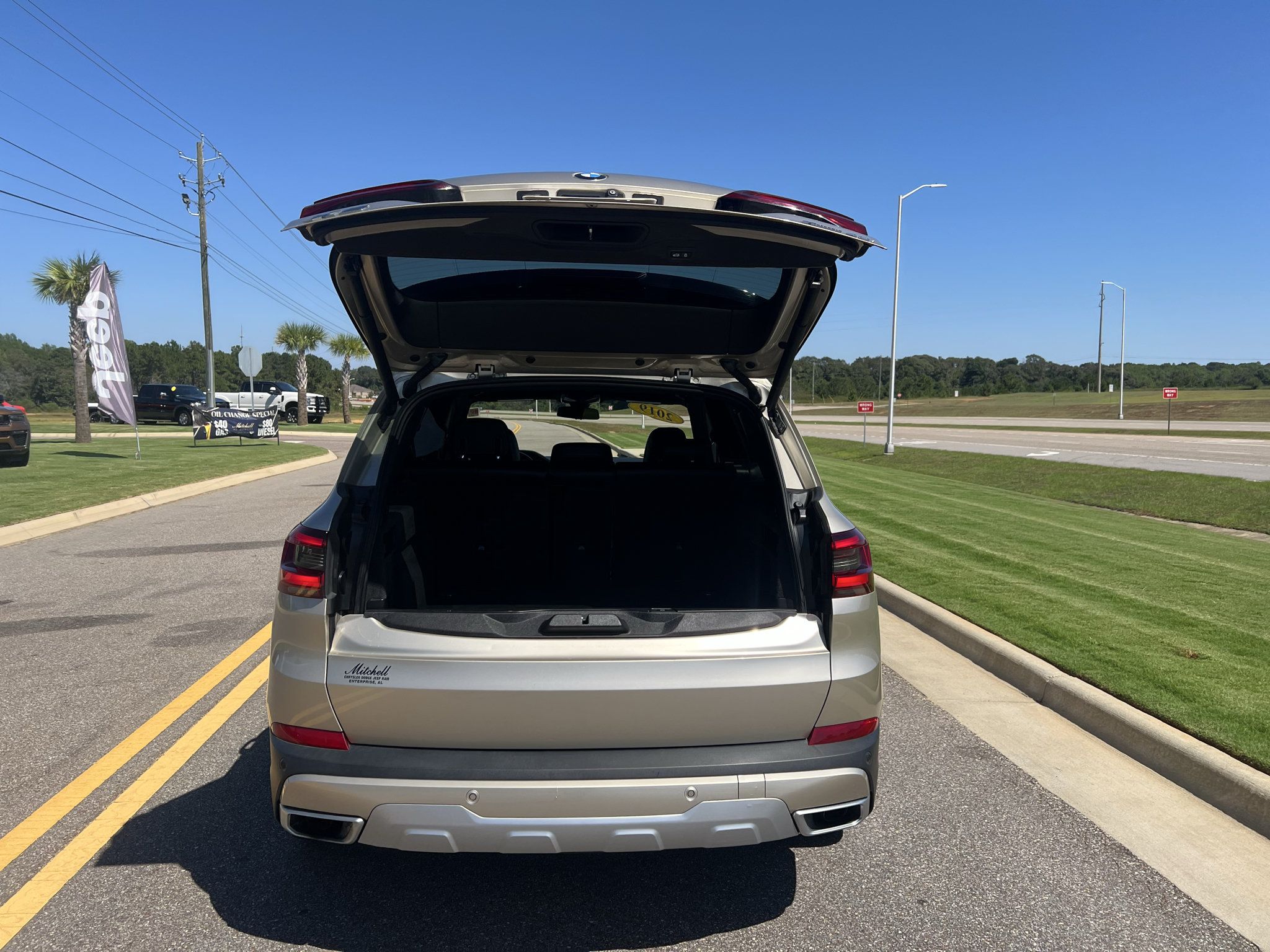 Used 2019 BMW X5 xDrive40i w/ Premium Package 2 AWD/4WD image 6