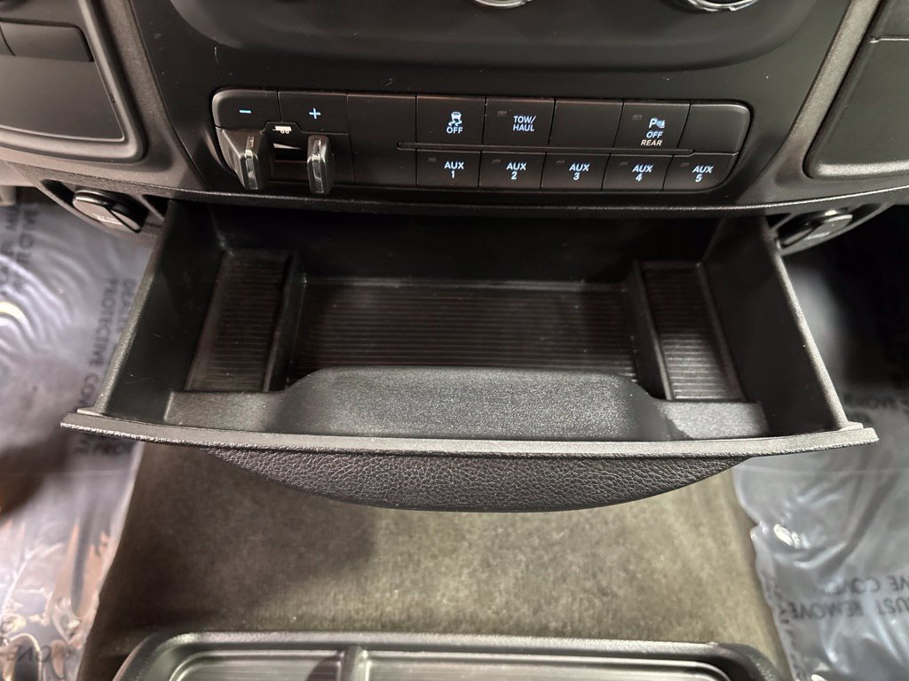 Used 2018 RAM 2500 Tradesman w/ Chrome Appearance Group AWD/4WD image 24