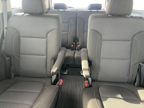 Used 2023 GMC Acadia SLE w/ Driver Convenience Package image 35