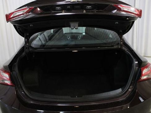 Used 2020 Chevrolet Malibu LT image 29