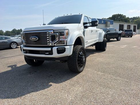 Used 2022 Ford F450 Platinum w/ FX4 Off-Road Package AWD/4WD image 1