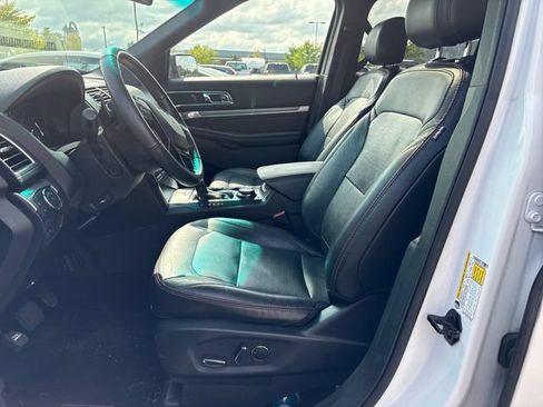Used 2017 Ford Explorer Sport w/ Equipment Group 401A AWD/4WD image 10