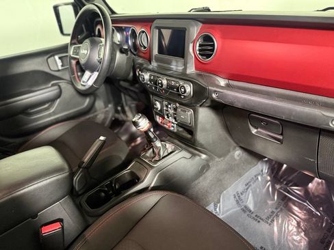 Used 2021 Jeep Gladiator Rubicon w/ Trailer Tow Package AWD/4WD image 25
