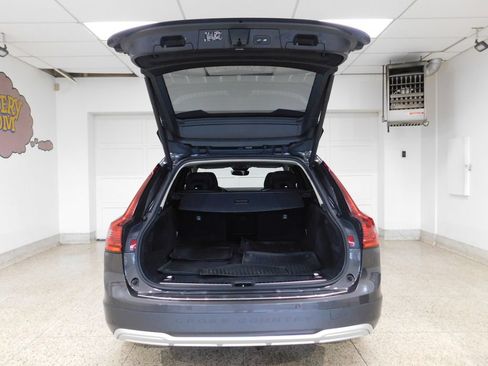 Used 2022 Volvo V90 B6 Cross Country AWD/4WD image 58