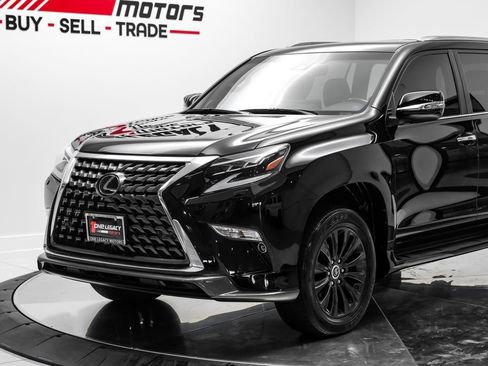 Used 2023 Lexus GX 460 Premium w/ Accessory Package AWD/4WD image 2
