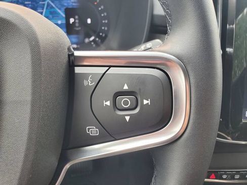 Certified 2026 Volvo XC40 B5 Core w/ Climate Package AWD/4WD image 19