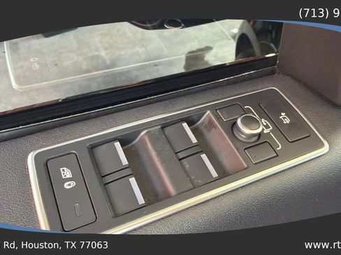 Used 2017 Land Rover Range Rover HSE AWD/4WD image 24