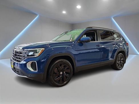 New 2026 Volkswagen Atlas SE image 1