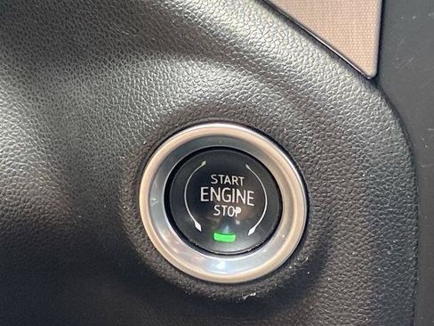 Used 2021 GMC Sierra 1500 SLT AWD/4WD image 12