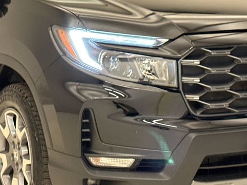 Certified 2022 Honda Passport TrailSport image 5