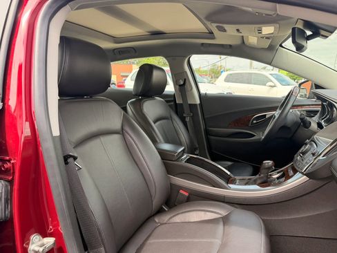 Used 2010 Buick LaCrosse CXS FWD image 28