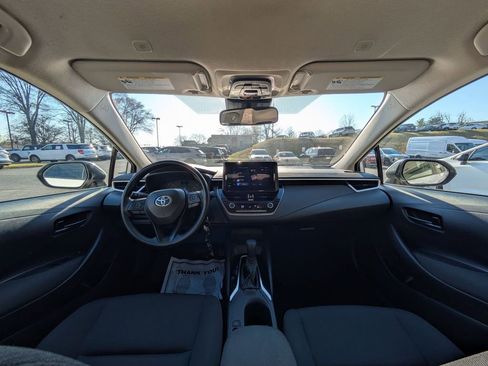 Used 2024 Toyota Corolla LE FWD image 25