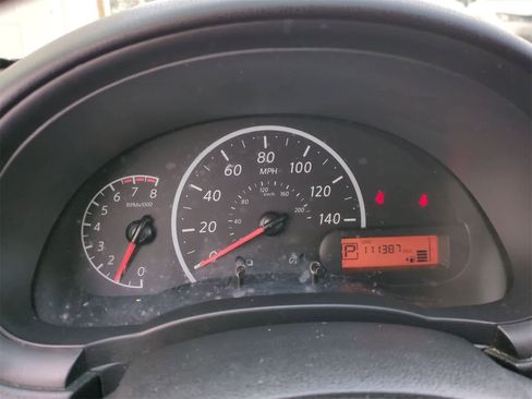 Used 2018 Nissan Versa S Plus image 32