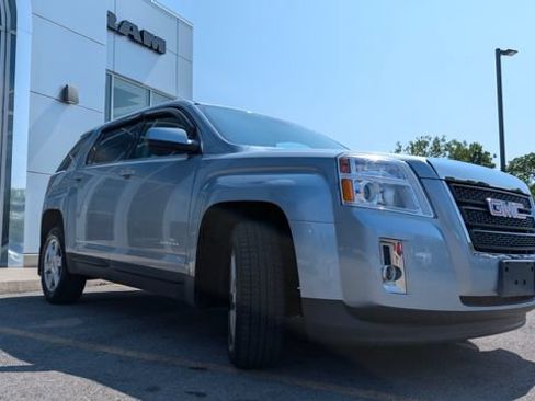 Used 2014 GMC Terrain SLE AWD/4WD image 3