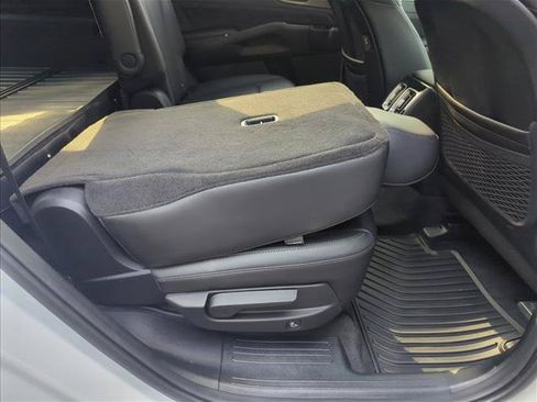 Used 2025 Kia Sorento SX FWD image 24
