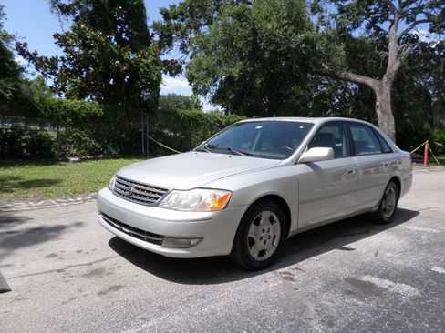 Used 2003 Toyota Avalon XLS image 3