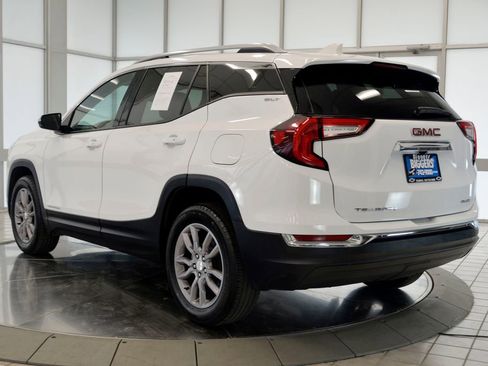 Used 2023 GMC Terrain SLT AWD/4WD image 6
