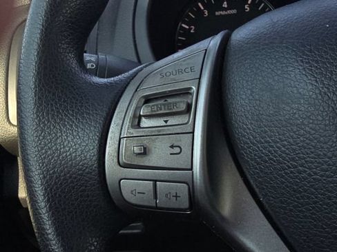 Used 2014 Nissan Altima 2.5 S FWD image 11