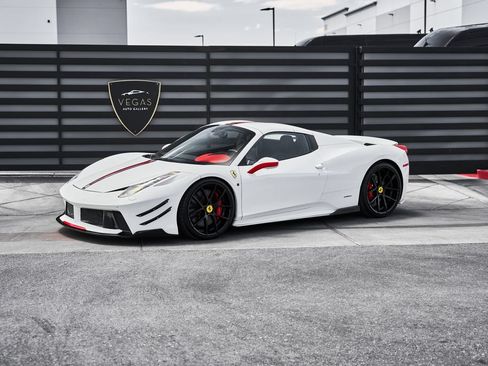 Used 2014 Ferrari 458 Spider RWD image 6
