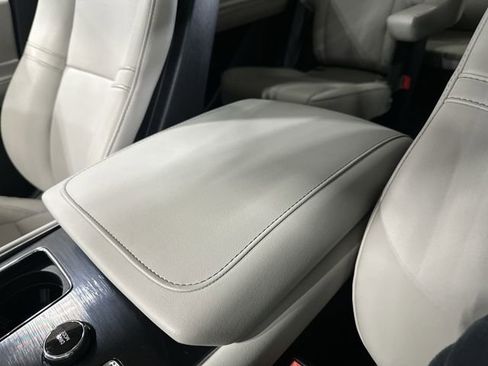 Used 2025 Lincoln Aviator AWD w/ Equipment Group 101A image 27