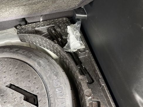 Used 2018 Jeep Compass Sport w/ Tech Group image 31