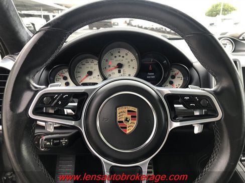 Used 2016 Porsche Cayenne GTS w/ Premium Package Plus AWD/4WD image 35