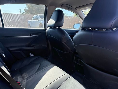 Used 2021 Toyota Camry XLE image 7