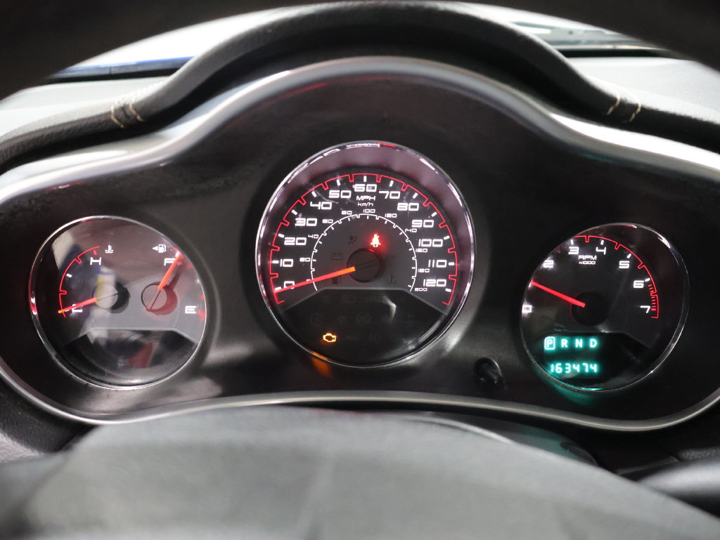 Used 2014 Dodge Avenger SE FWD image 33