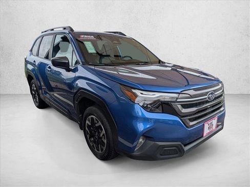 Used 2026 Subaru Forester Premium AWD/4WD image 3
