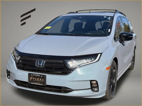 Used 2023 Honda Odyssey Sport image 1