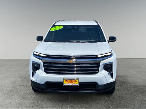 Used 2024 Chevrolet Traverse LT AWD/4WD image 8