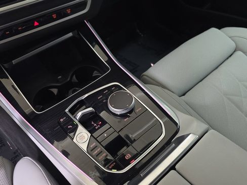 Used 2024 BMW X5 sDrive40i w/ M Sport Package RWD image 26