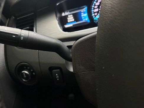 Used 2018 Ford Taurus SEL w/ Equipment Group 201A image 17