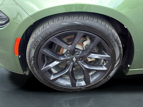 Used 2020 Dodge Charger SXT w/ Blacktop Package RWD image 32