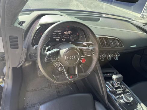 Used 2020 Audi R8 V10 performance image 12