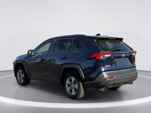 Used 2025 Toyota RAV4 XLE FWD image 4