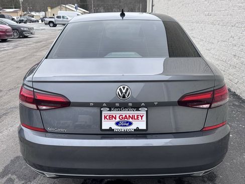 Used 2020 Volkswagen Passat 2.0T S image 10