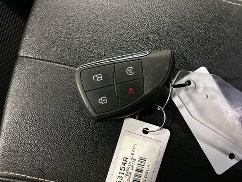 Used 2025 GMC Terrain Elevation image 20