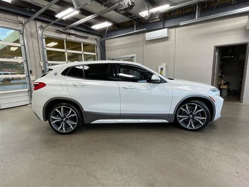 Used 2018 BMW X2 xDrive28i w/ M SportX Package AWD/4WD image 6