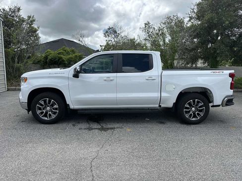 Certified 2024 Chevrolet Silverado 1500 LT AWD/4WD image 3