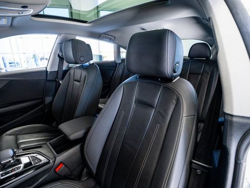 Used 2021 Audi A5 2.0T Premium image 40