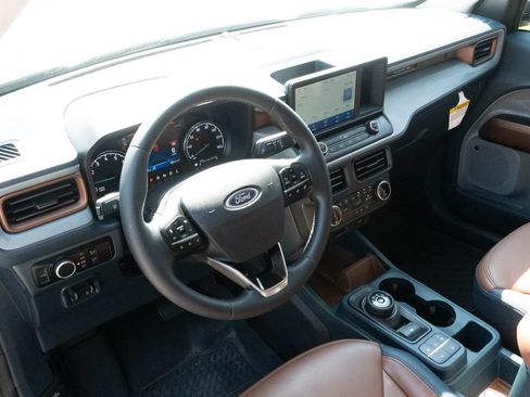 Used 2024 Ford Maverick Lariat w/ FX4 Off-Road Package AWD/4WD image 16