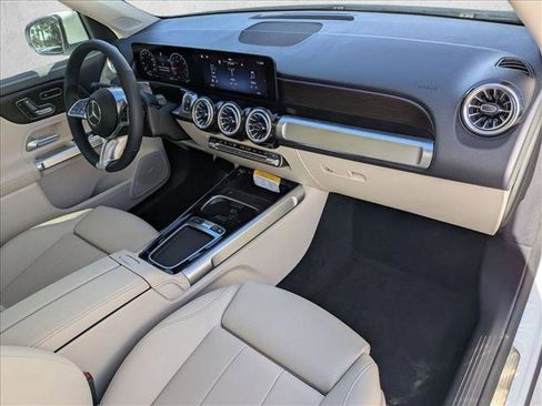 Used 2026 Mercedes-Benz GLB 250 image 23