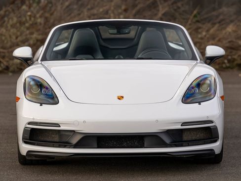 Used 2018 Porsche 718 Boxster GTS RWD image 48