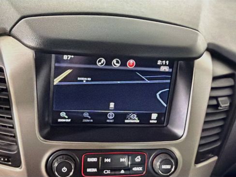 Used 2015 GMC Yukon Denali w/ Premium Package RWD image 21