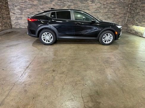 Used 2025 Buick Envista Preferred w/ Convenience II Package FWD image 10