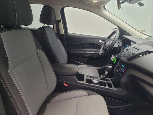 Used 2017 Ford Escape SE FWD image 21