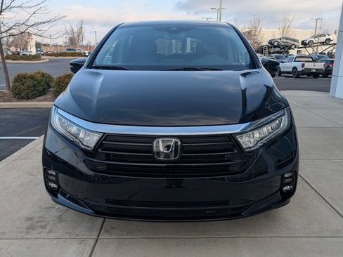 Certified 2024 Honda Odyssey Touring image 8
